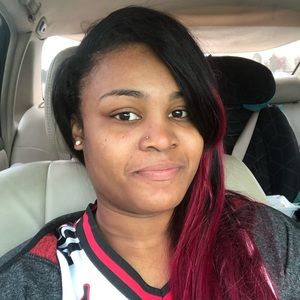 Meet your Posher, Tamela